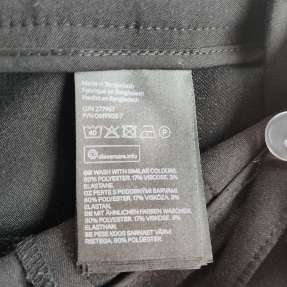 H&M|| Black shorts Size EUR 36 - Picture 5 of 10
